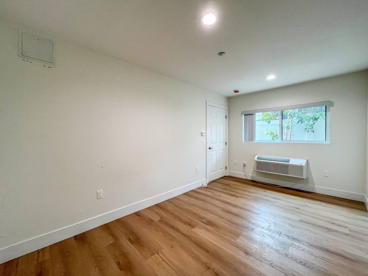 Apartment for rent at 1627 E 92nd St, Los Angeles, CA 90002