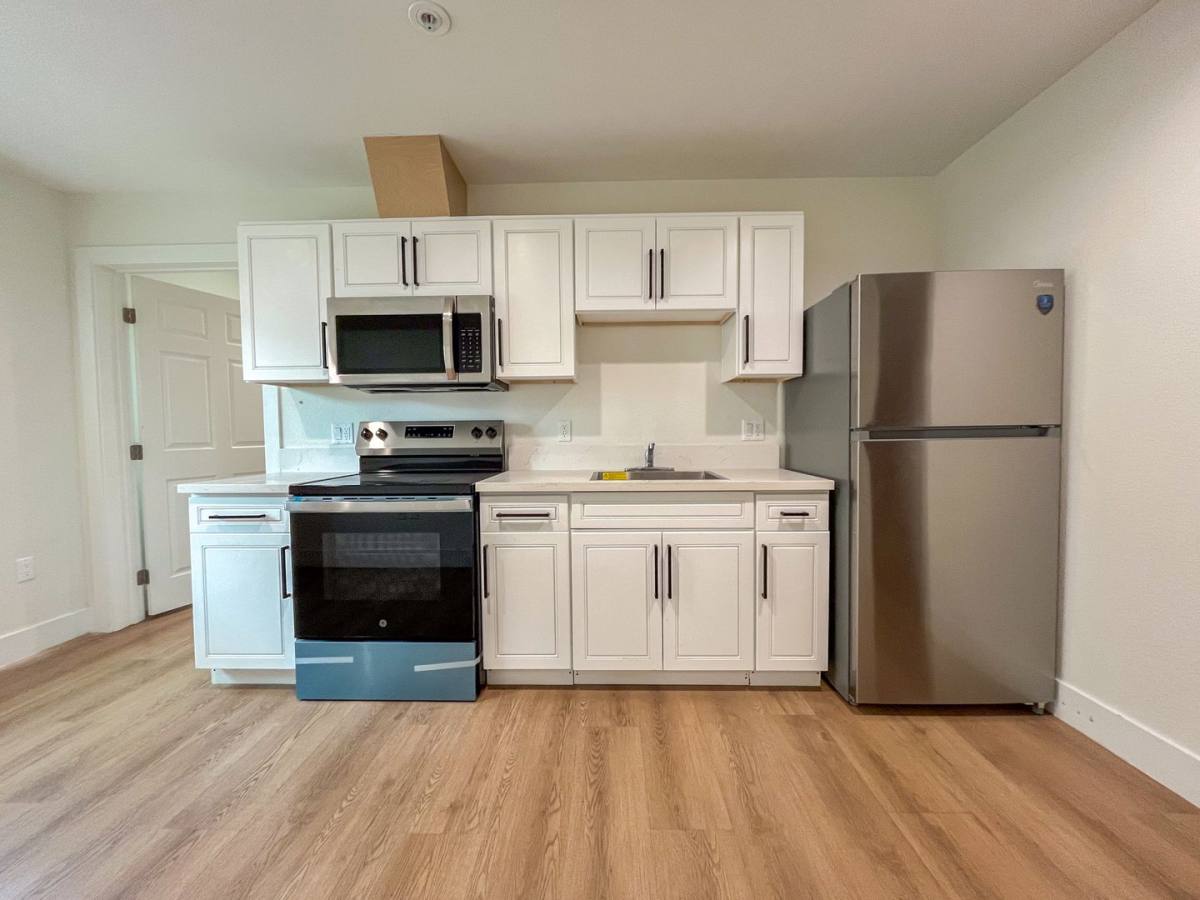 Apartment for rent at 1627 E 92nd St, Los Angeles, CA 90002