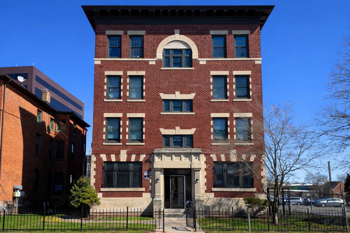 Apartment for rent at 158 Seymour St, Hartford, CT 06106