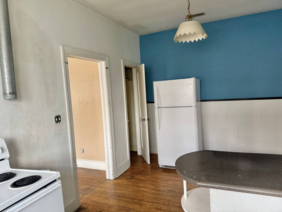Apartment for rent at 213 Wilson St NE, Decatur, AL 35601
