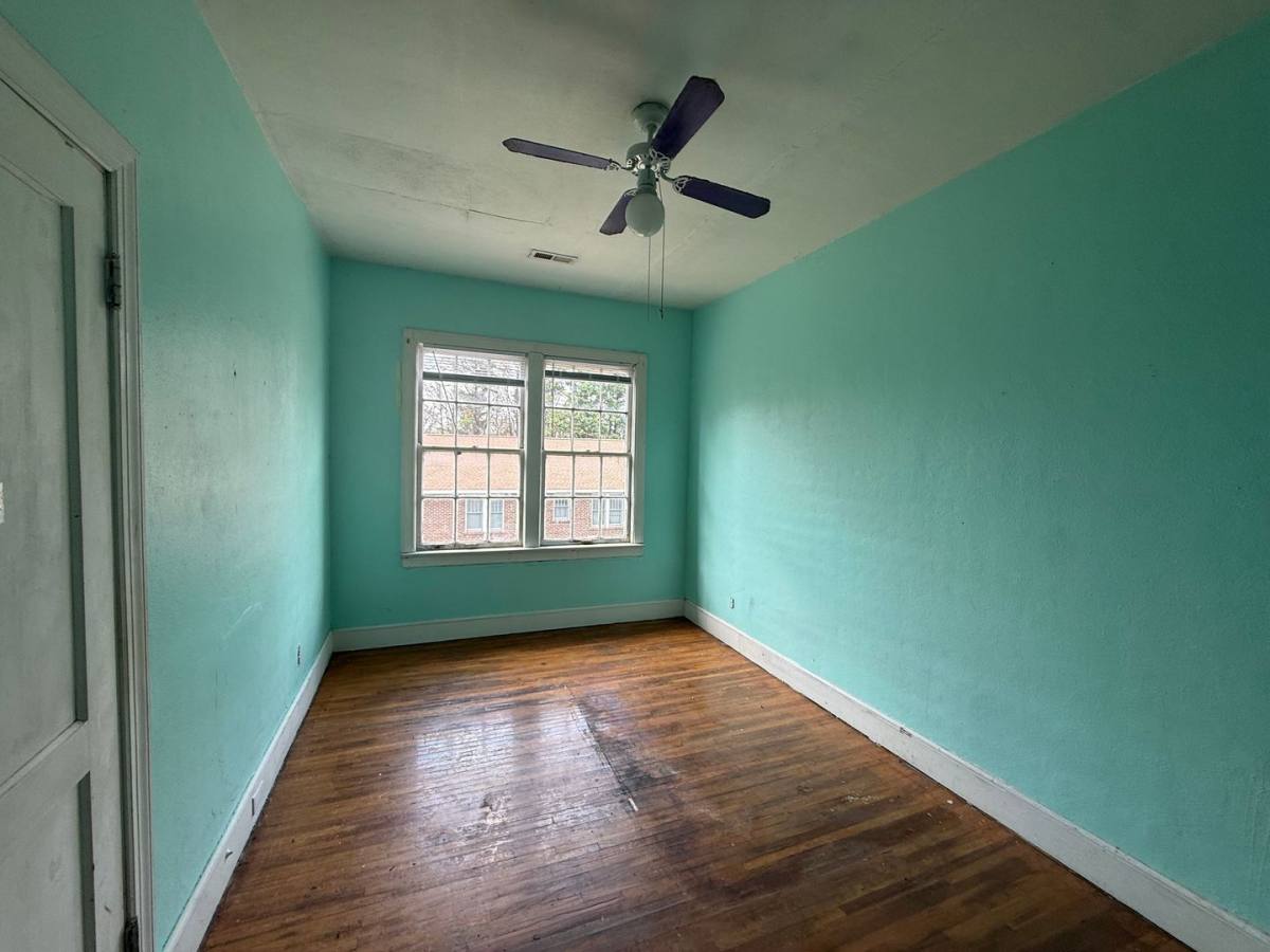 Apartment for rent at 213 Wilson St NE, Decatur, AL 35601