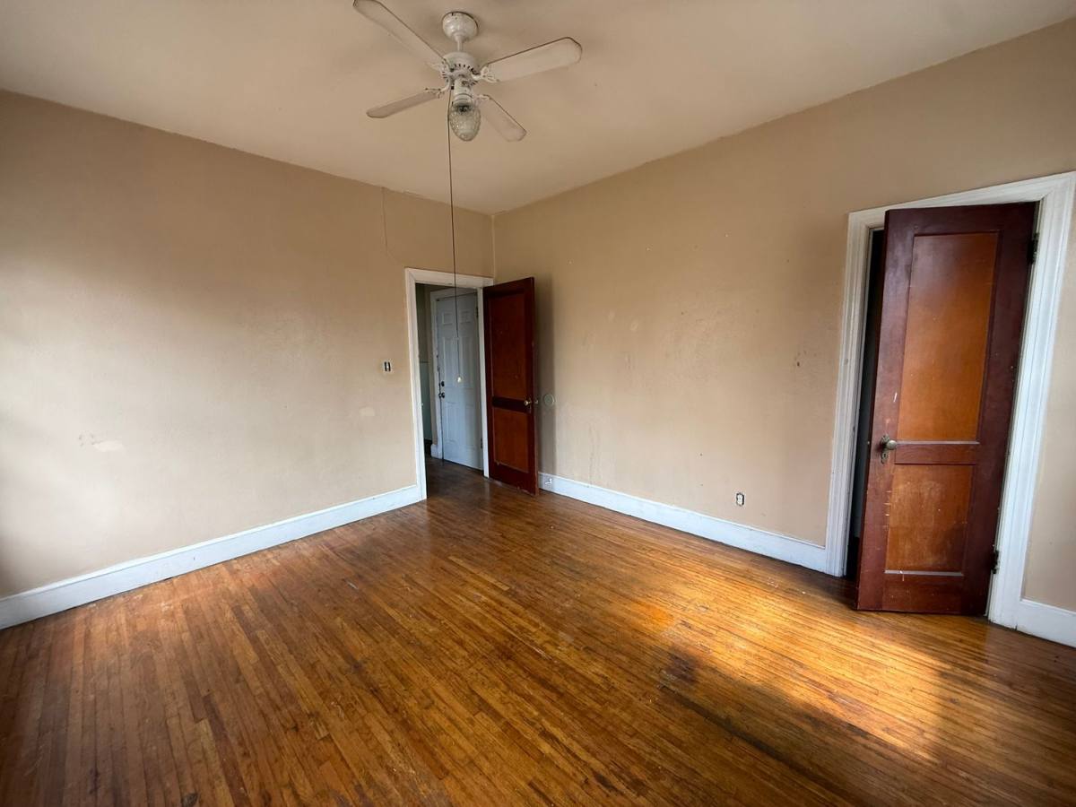 Apartment for rent at 213 Wilson St NE, Decatur, AL 35601