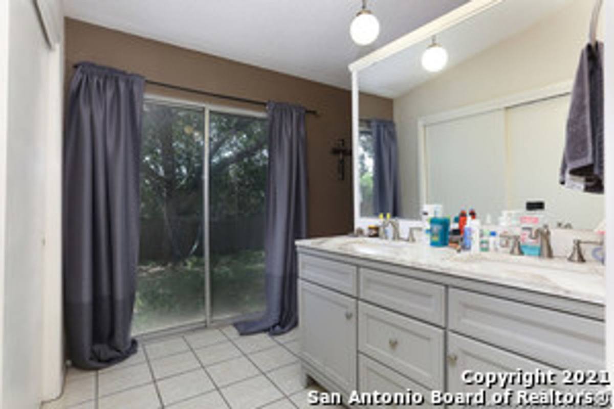 House for rent at 6510 Ridge Creek Dr, San Antonio, TX 78233