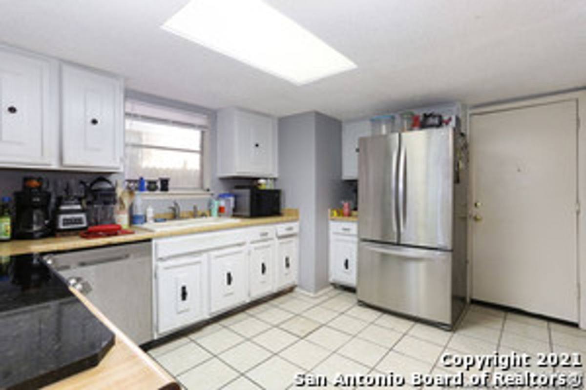 House for rent at 6510 Ridge Creek Dr, San Antonio, TX 78233