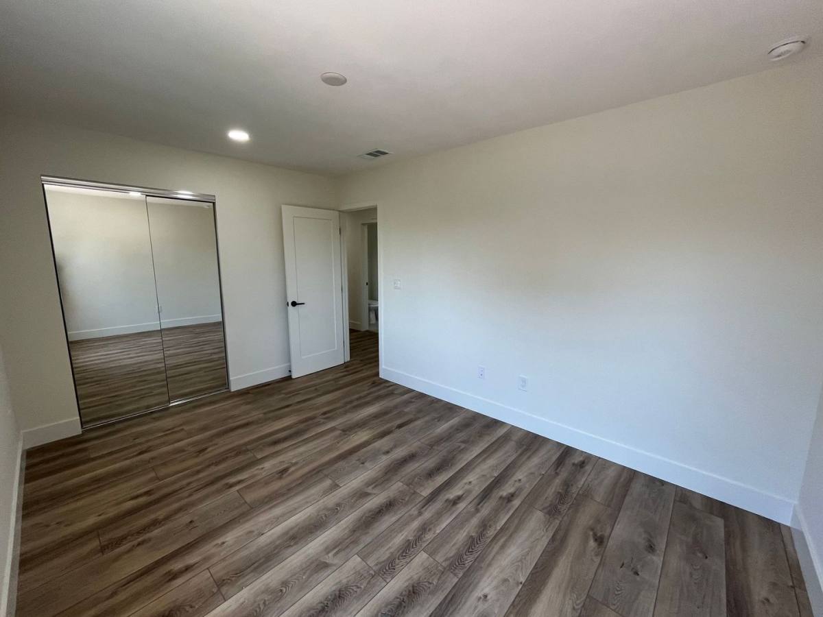 Townhouse for rent at 5165 Ewing St, San Diego, CA 92115