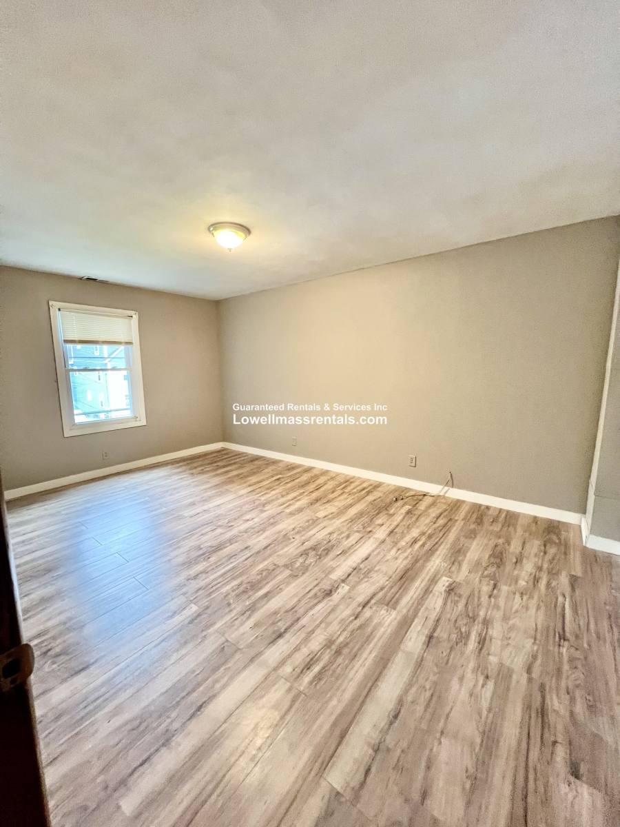 House for rent at 141 Alma St, Lowell, MA 01854
