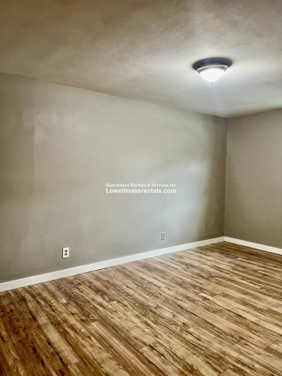 House for rent at 141 Alma St, Lowell, MA 01854