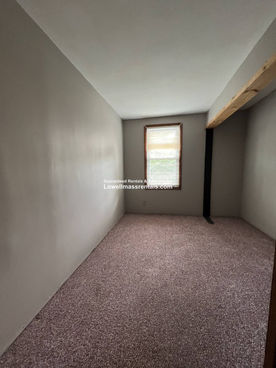 House for rent at 141 Alma St, Lowell, MA 01854