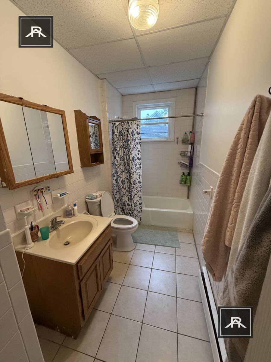 Apartment for rent at 266 Broadway #2, Cambridge, MA 02139