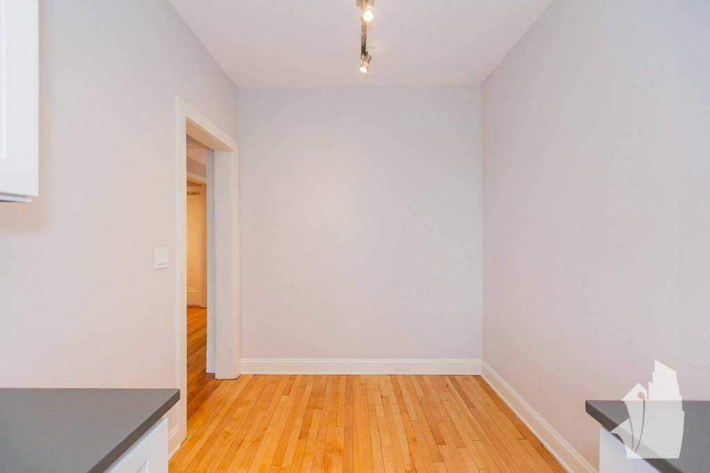 Apartment for rent at 2327 N Rockwell St #3A, Chicago, IL 60647