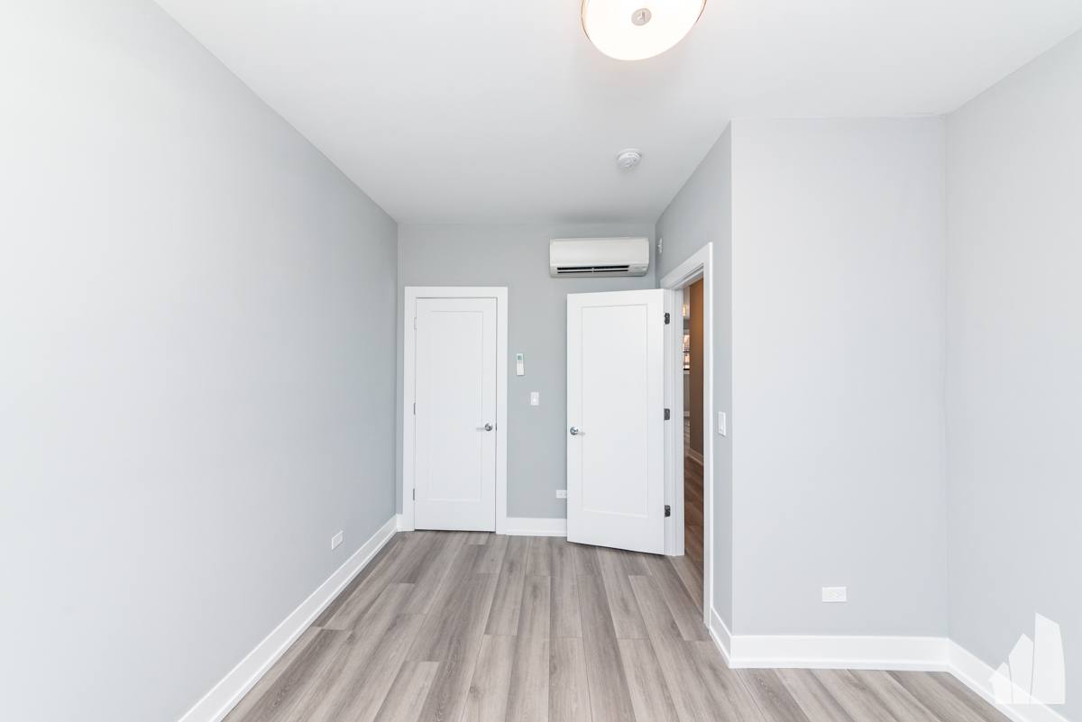 Apartment for rent at 3943 N Janssen Ave #1S, Chicago, IL 60613