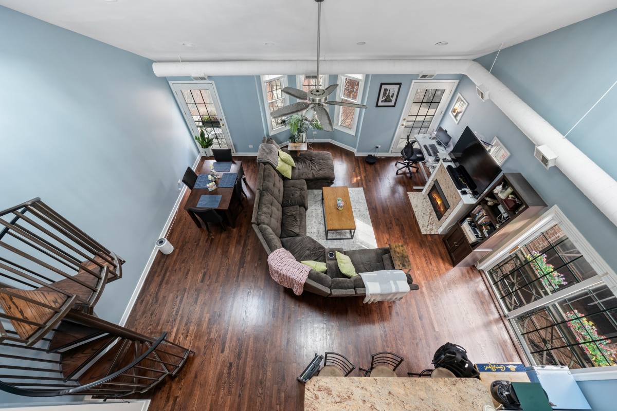 Condo for rent at 811 W Superior St #4, Chicago, IL 60642