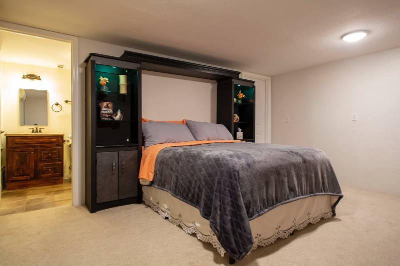 Apartment for rent at 4700 Hillcrest Rd, Medford, OR 97504