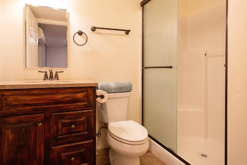 Apartment for rent at 4700 Hillcrest Rd, Medford, OR 97504