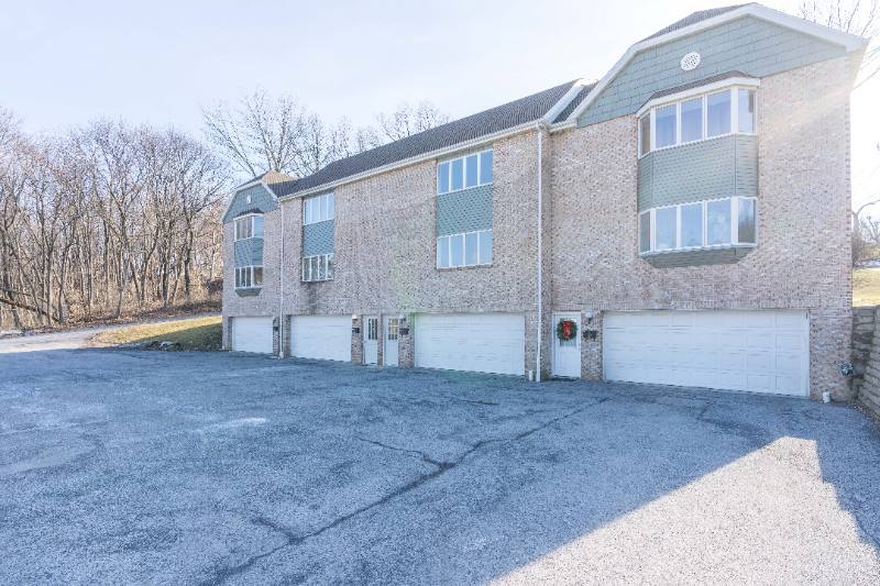 Townhouse for rent at 2805 14th St, Altoona, PA 16601