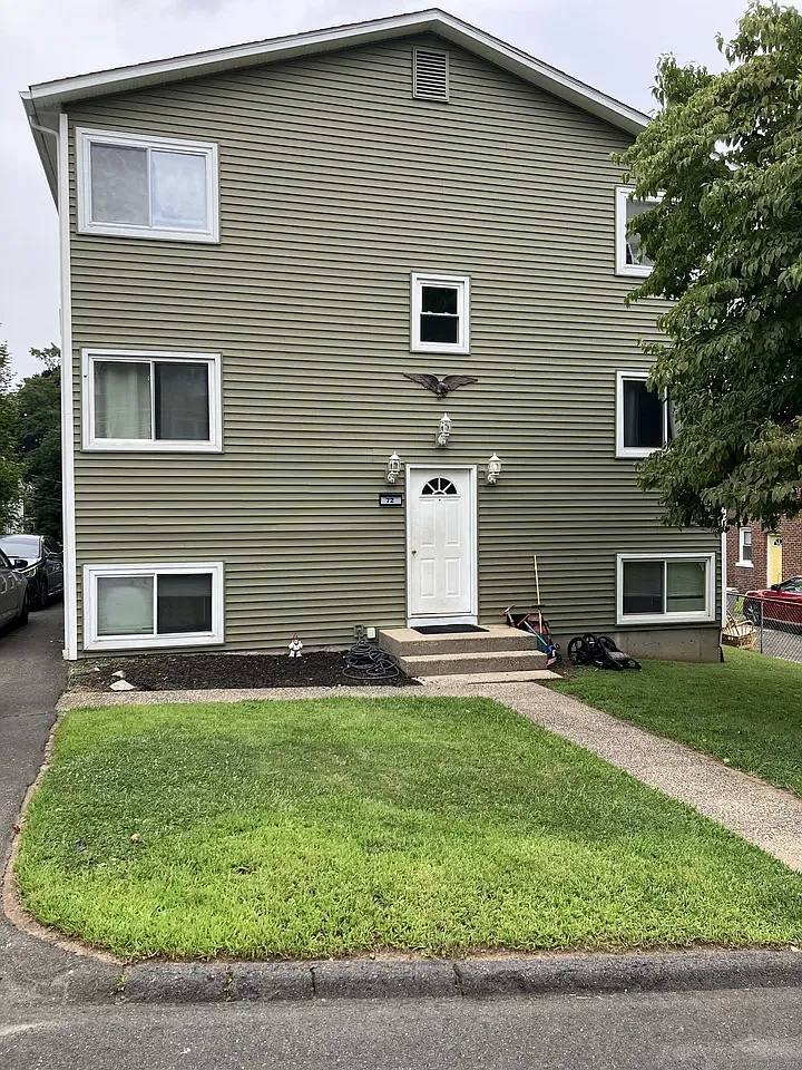 Apartment for rent at 72 Colony St #2, Bristol, CT 06010