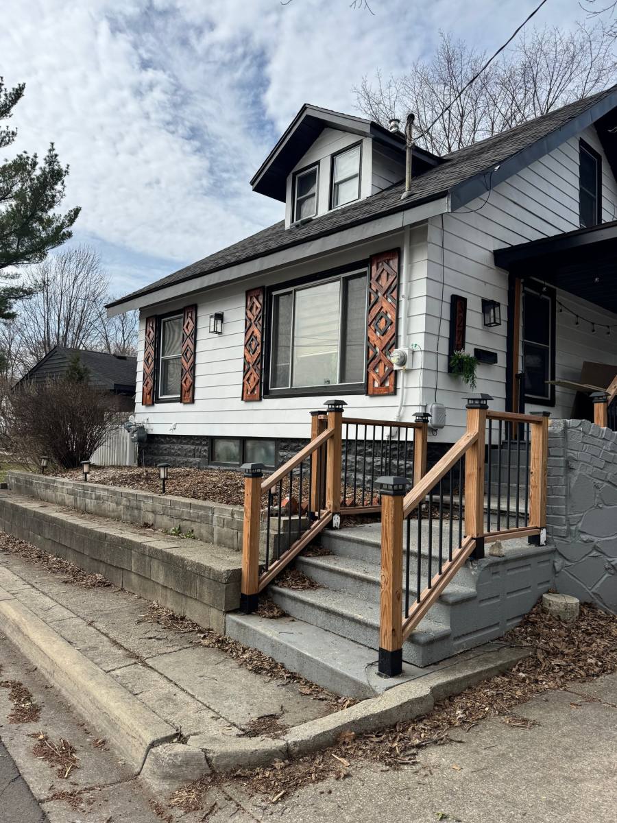 House for rent at 3275 Wedgewood Court SW, Grandville, MI 49418