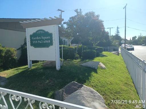 Apartment for rent at 208 W Dakota, Ave #C, Fresno, CA 93705