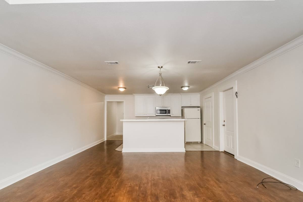 Townhouse for rent at 814 W College, Sherman, TX 75092