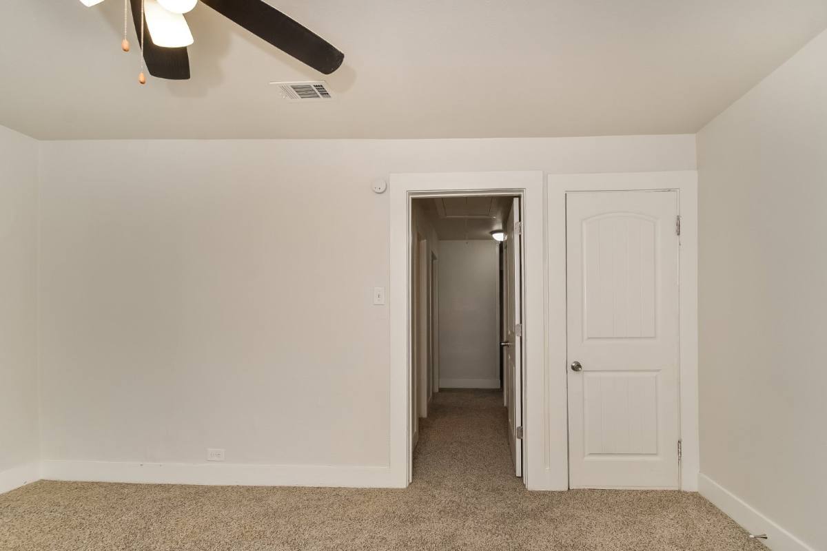 Townhouse for rent at 814 W College, Sherman, TX 75092