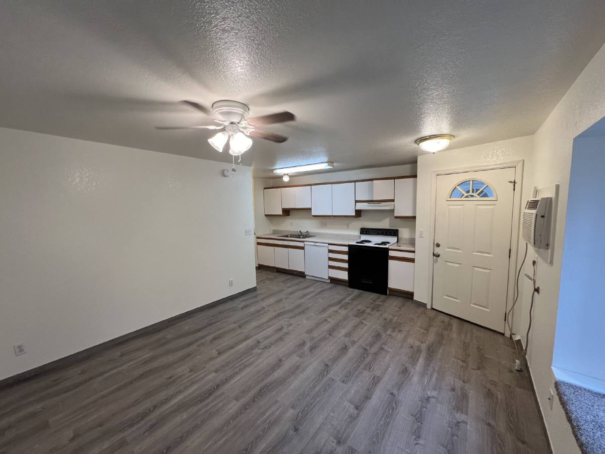 Apartment for rent at 700 NE Johnson St #16, Myrtle Creek, OR 97457