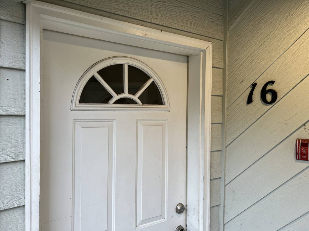 Apartment for rent at 700 NE Johnson St #16, Myrtle Creek, OR 97457
