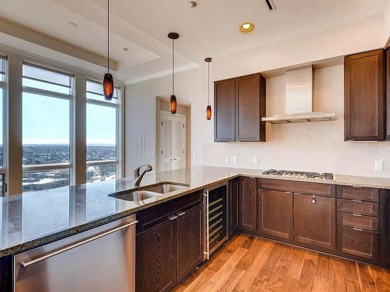 Apartment for rent at 7600 Landmark Way, Englewood, CO 80111