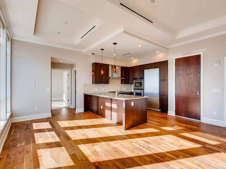 Apartment for rent at 7600 Landmark Way, Englewood, CO 80111