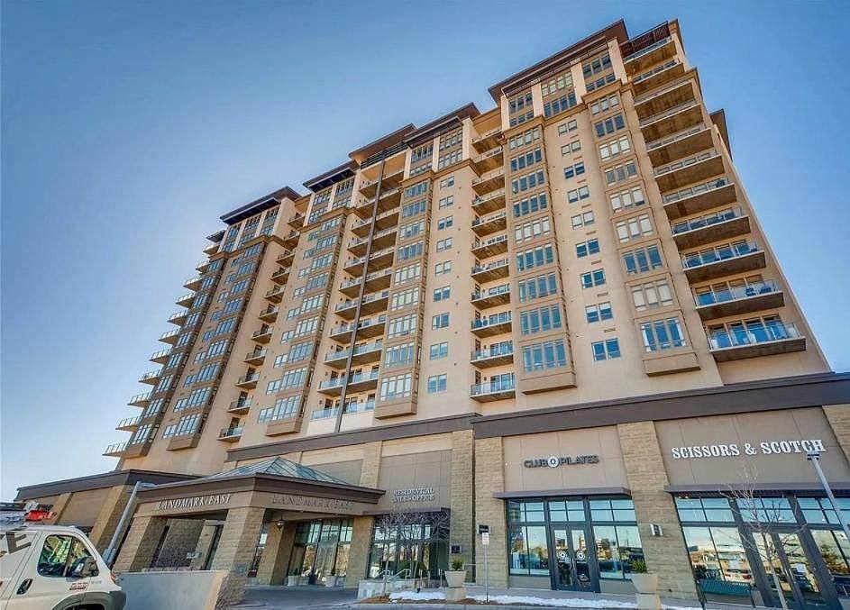 Apartment for rent at 7600 Landmark Way, Englewood, CO 80111