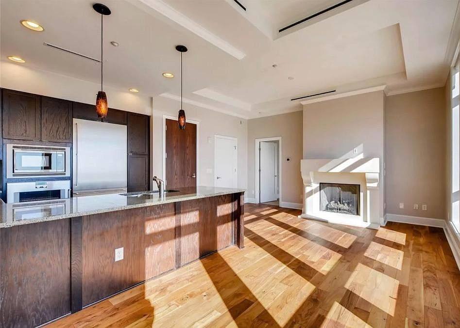 Apartment for rent at 7600 Landmark Way, Englewood, CO 80111