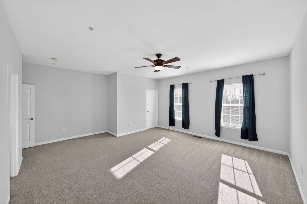 House for rent at 8011 Forest Ridge Dr, Chesapeake Beach, MD 20732