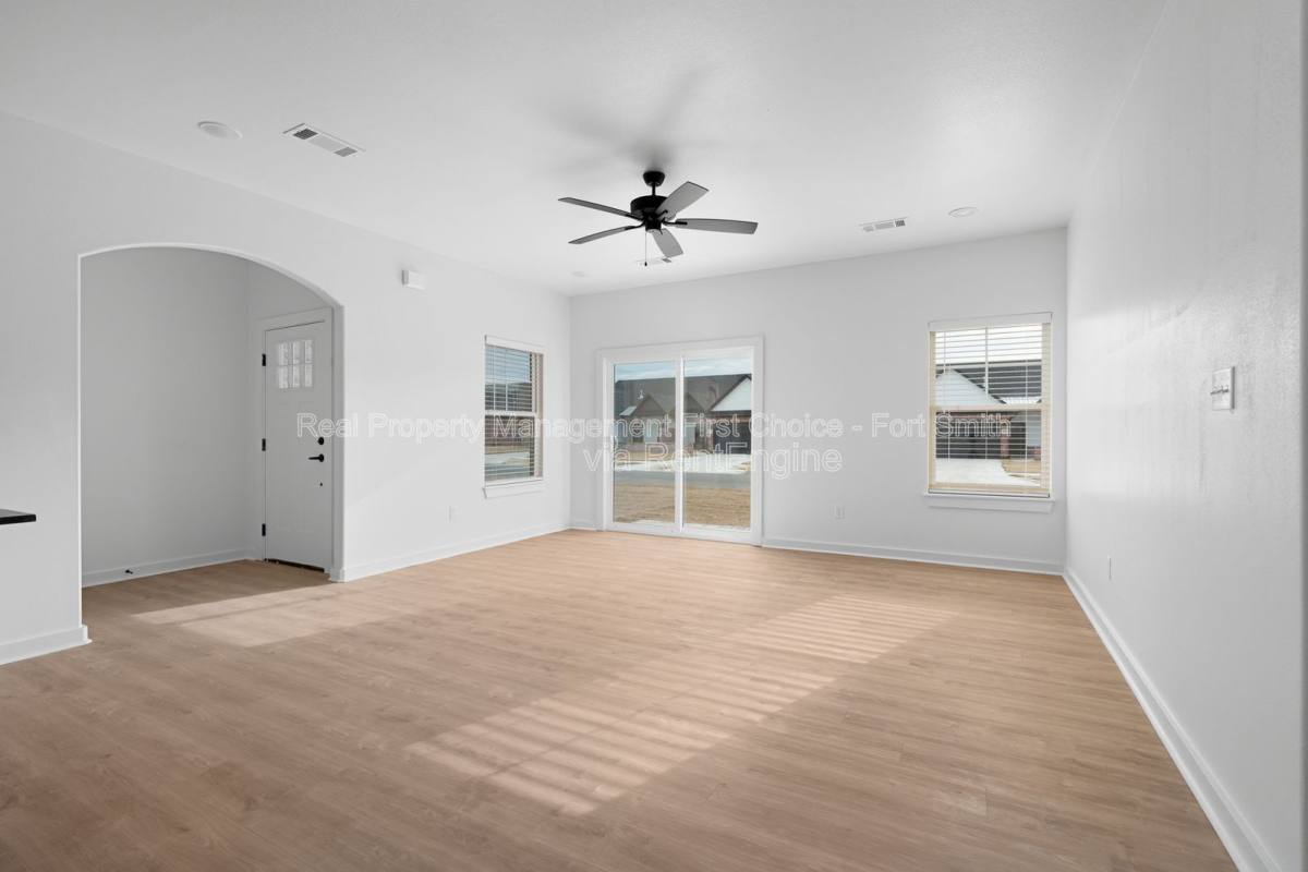 Apartment for rent at 8908 Cambria Circle #B, Fort Smith, AR 72916