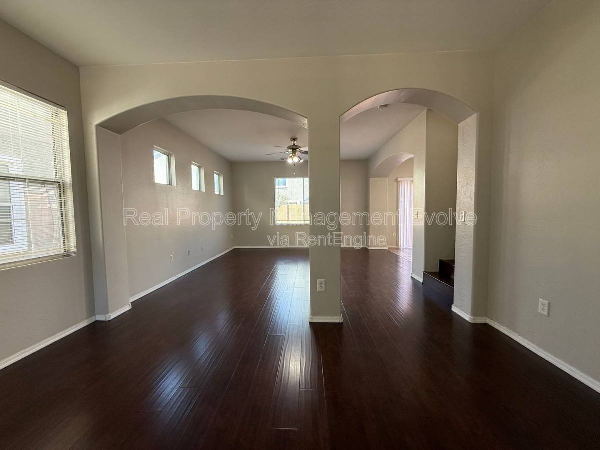 House for rent at 3930 W Irwin Ave, Phoenix, AZ 85041