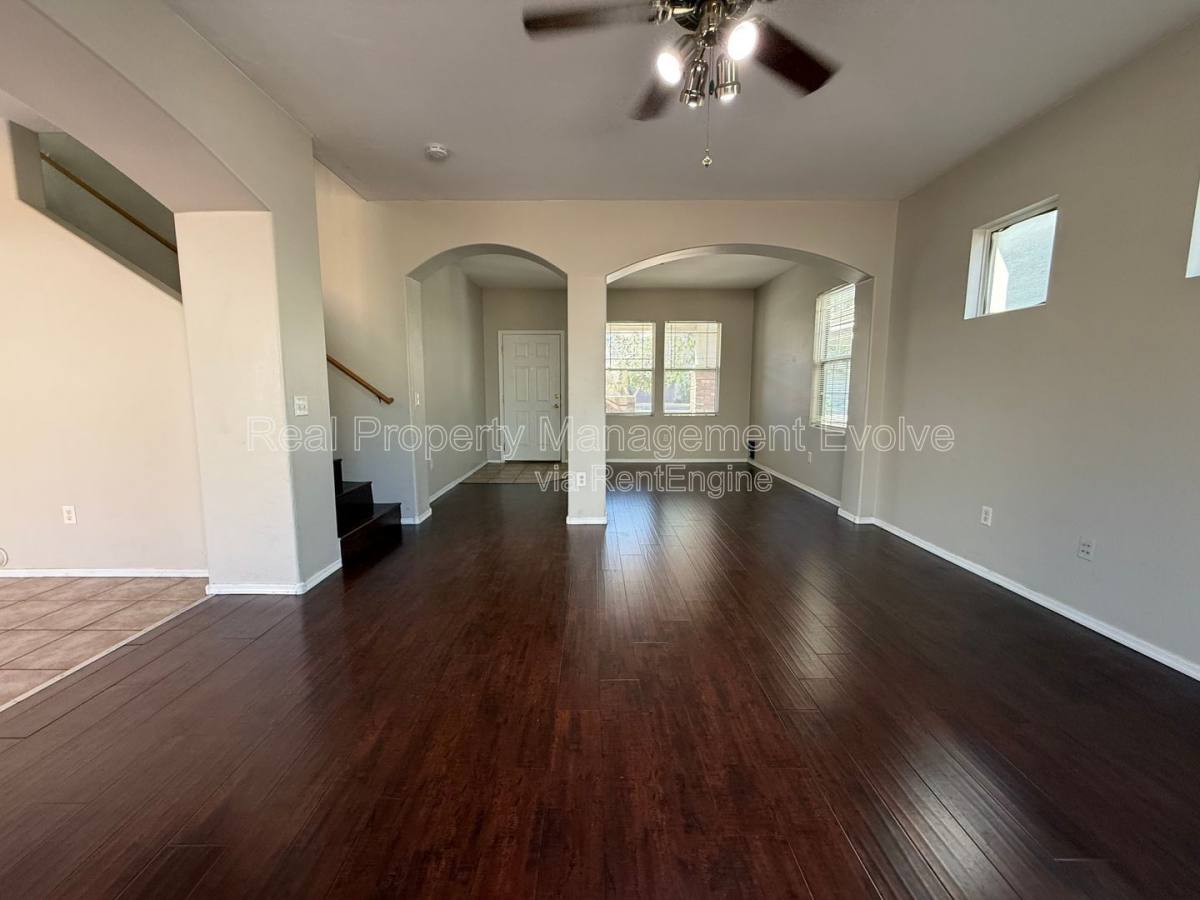 House for rent at 3930 W Irwin Ave, Phoenix, AZ 85041