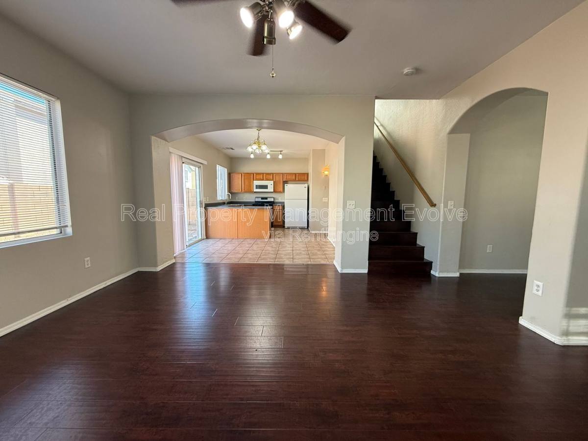 House for rent at 3930 W Irwin Ave, Phoenix, AZ 85041