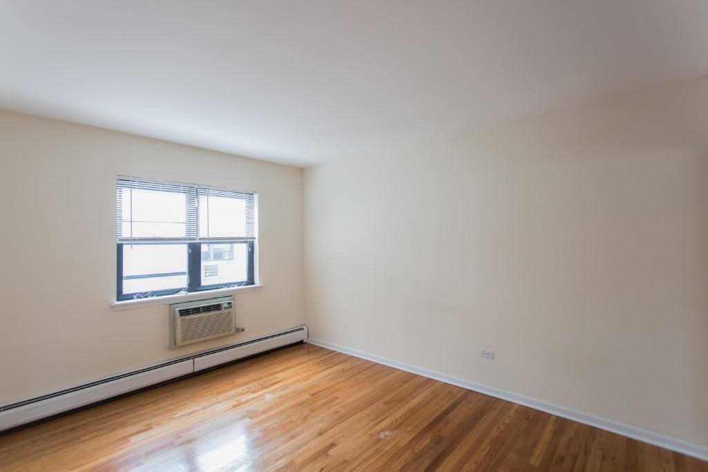 Apartment for rent at 525 W Oakdale Ave #519, Chicago, IL 60657