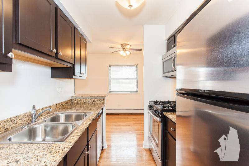 Apartment for rent at 525 W Oakdale Ave #519, Chicago, IL 60657