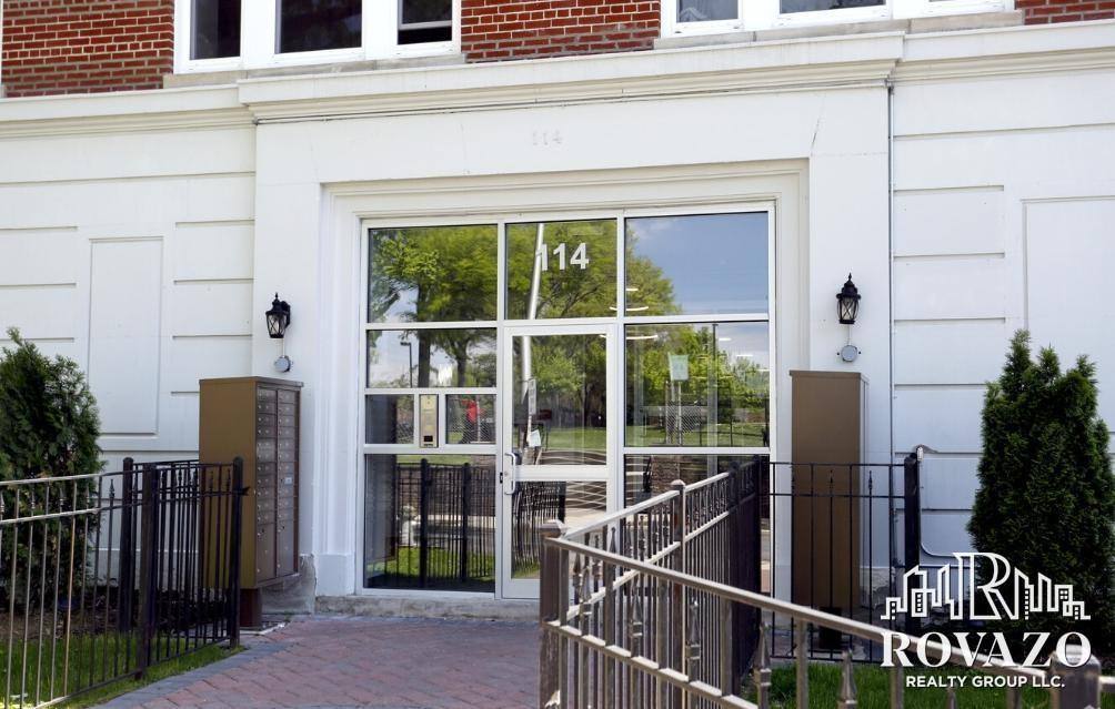 Apartment for rent at 114 N Arlington Ave #307, East Orange, NJ 07017
