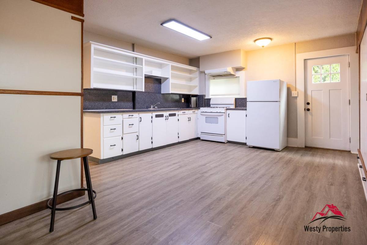 Apartment for rent at 124 SE Harlow Ave #124, Troutdale, OR 97060