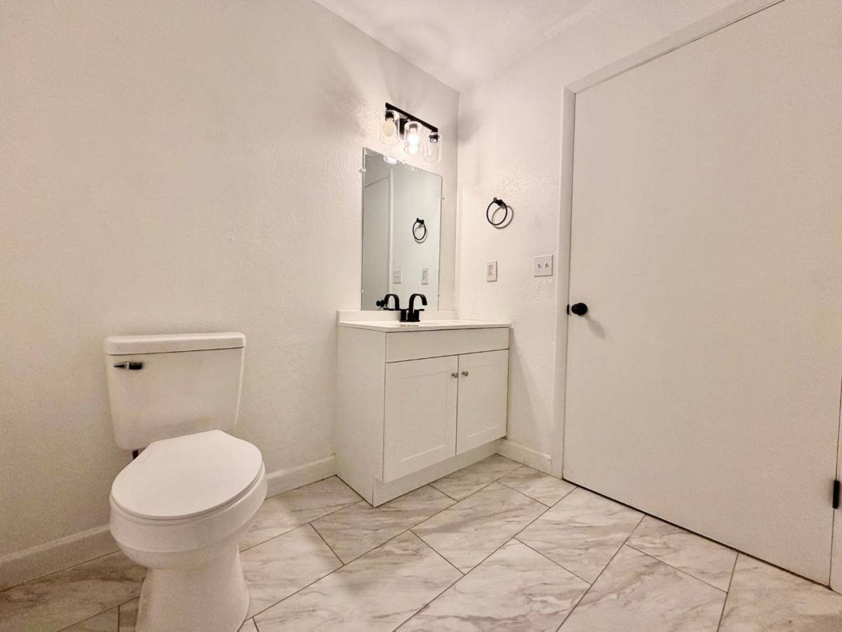 Apartment for rent at 709 Sunset Ave #5, West Sacramento, CA 95605