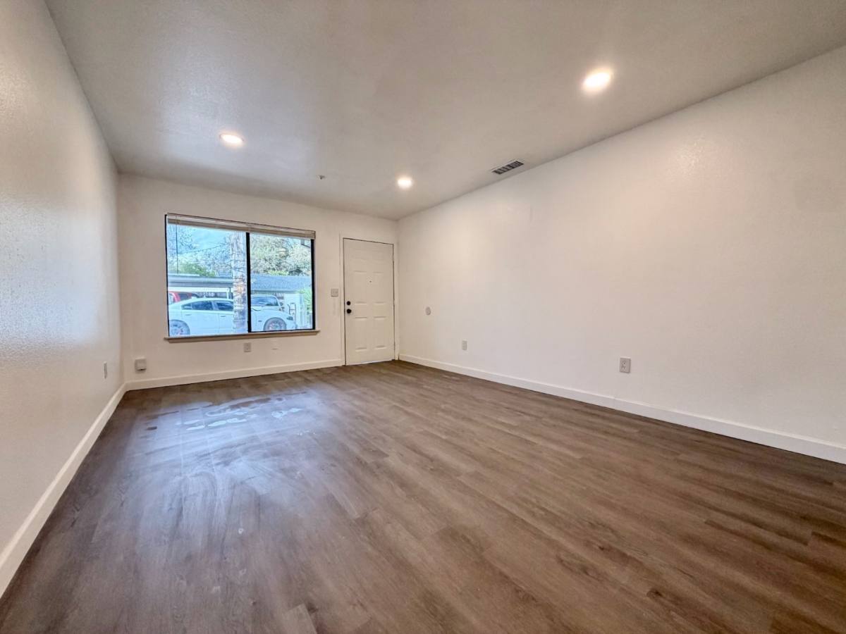 Apartment for rent at 709 Sunset Ave #5, West Sacramento, CA 95605