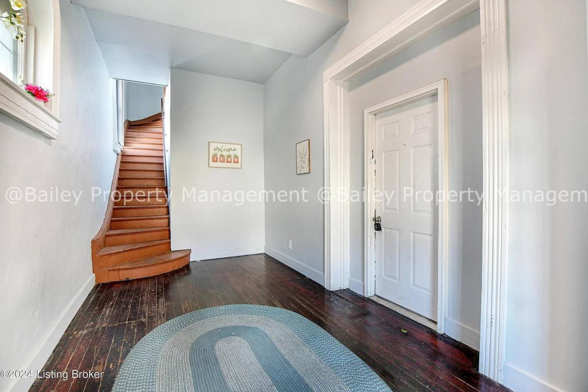 Apartment for rent at 947 S Brook St #1, Louisville, KY 40203