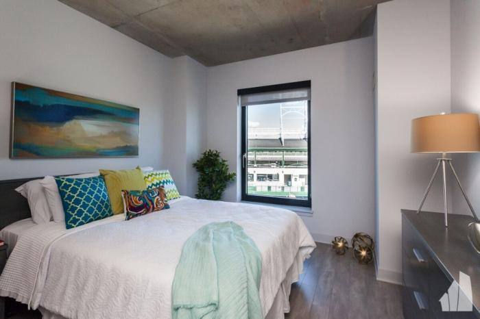 Apartment for rent at 1025 W Addison St #832, Chicago, IL 60613