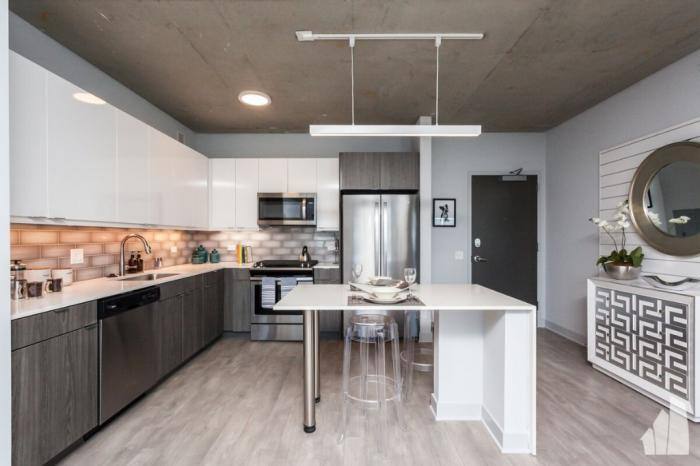 Apartment for rent at 1025 W Addison St #832, Chicago, IL 60613