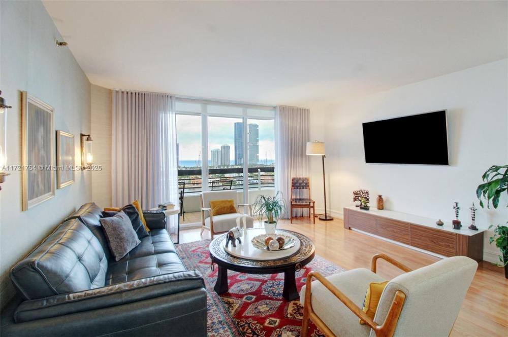 Condo for rent at 3600 Mystic Pointe Dr, Miami, FL 33180