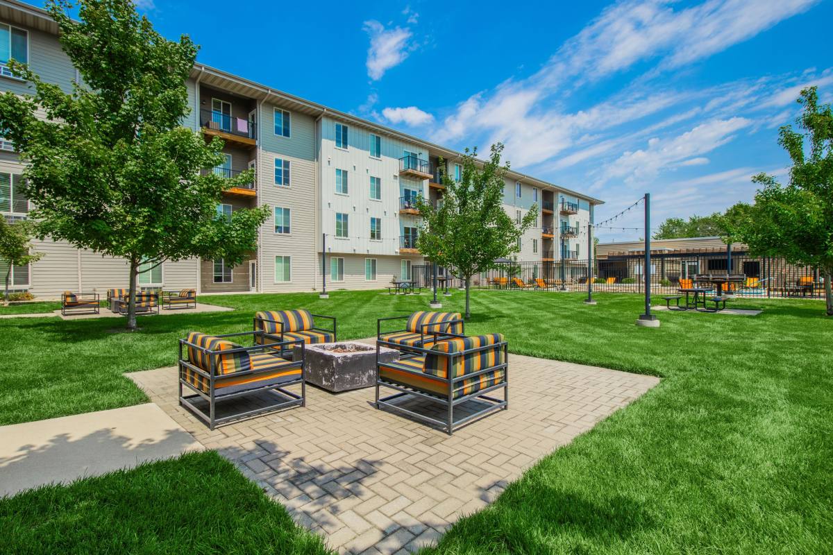 Townhouse for rent at Trail's Bend & Townhomes, 2621 S Jefferson Ave, Springfield, MO 65807