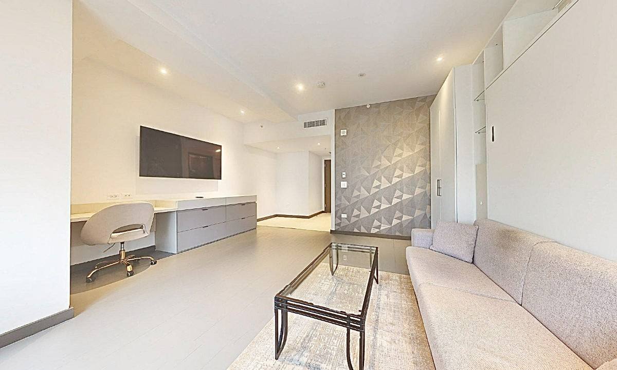 Apartment for rent at 810 Broad St #807, Newark, NJ 07102