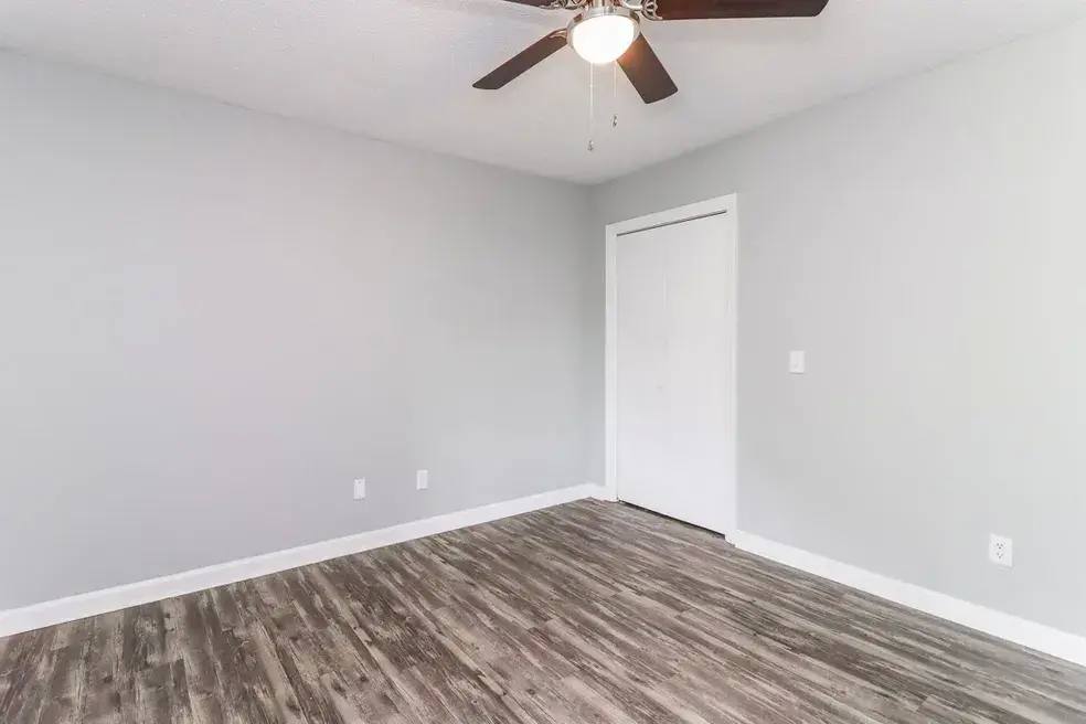 Townhouse for rent at The Oaks at Northshore, 1717 Whiteoak Rd, Chattanooga, TN 37405