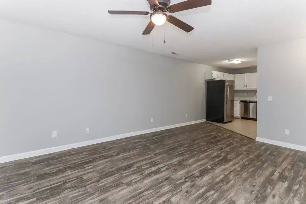 Townhouse for rent at The Oaks at Northshore, 1717 Whiteoak Rd, Chattanooga, TN 37405