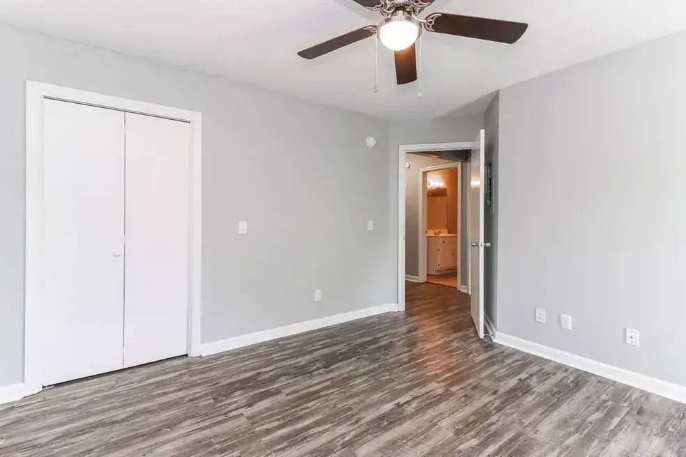 Townhouse for rent at The Oaks at Northshore, 1717 Whiteoak Rd, Chattanooga, TN 37405